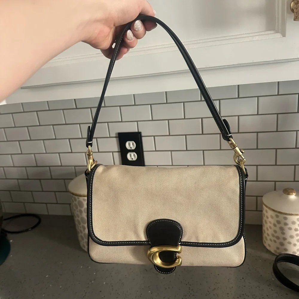Coach Cream and Black Crossbody Bag with Gold C-Clasp - Picture 2 of 8